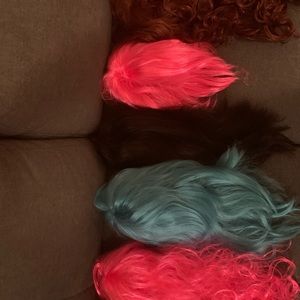 Lot of 6 wigs